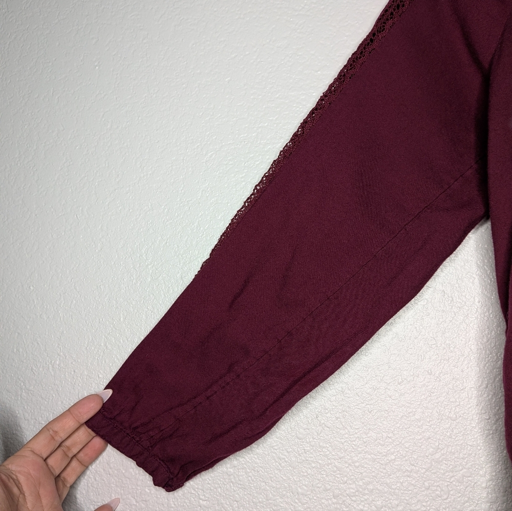 Old Navy Womens Red Burgundy Autumm Fall Tie Front Crochet Trim Blouse S - Picture 4 of 7